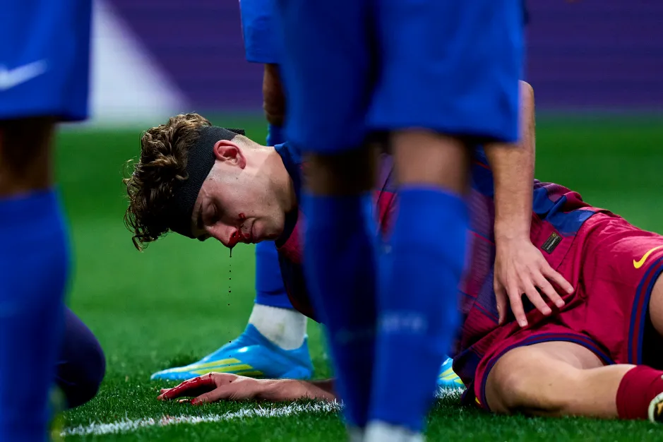 fermin-lopez-fc-barcelona-looks-1073544292.webp