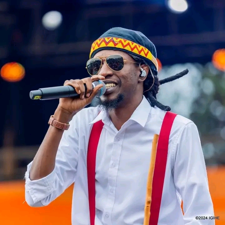 Umuhanzi mu ndirimbo Gakondo, Ruti Joel, yagaragaje ko Sherrie Silver kuva ari mu Rwanda n'Ururimi rwaho azarwumva uko byagenda kose.