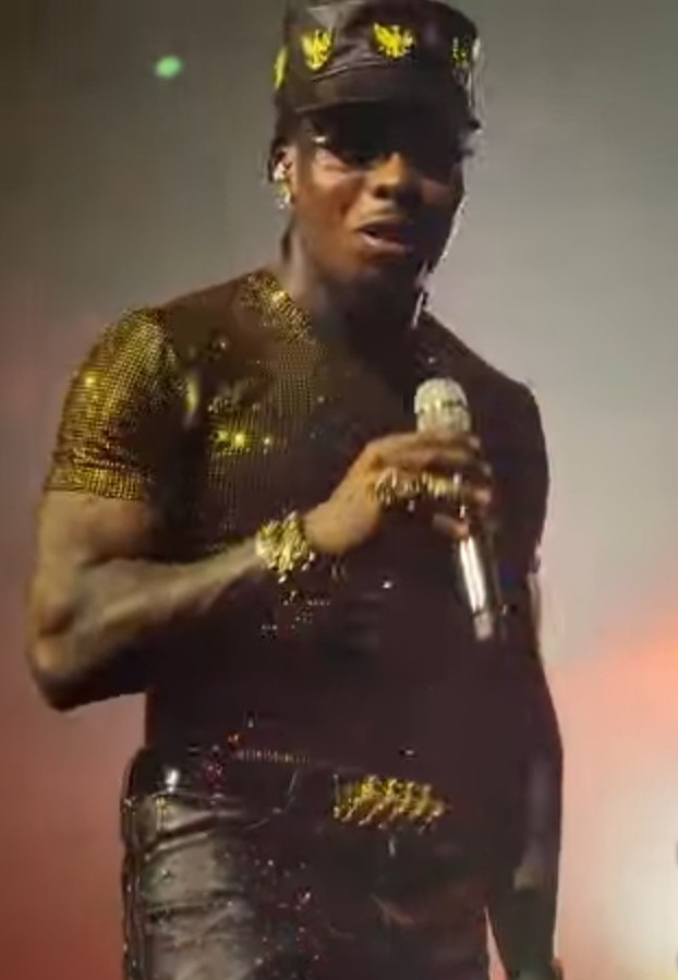 Asake on Stage in Paris 